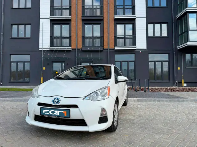 Toyota Prius C 2015
