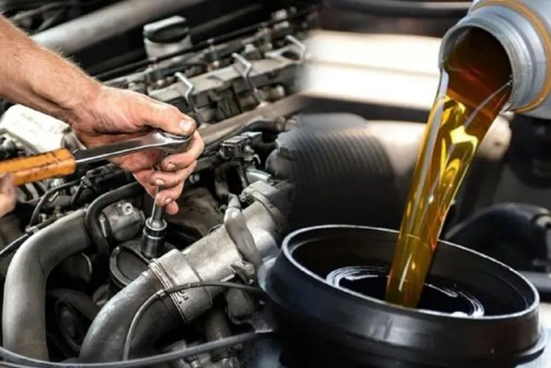 Расход масла в двигателе: причины угара и преимущества аренды свежих авто в Бресте